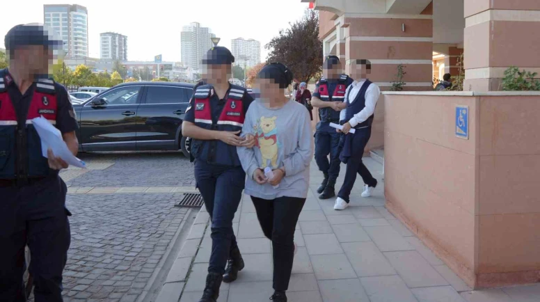 Uyuşturucu Taşımacılığı Yapan Kadından Şok İtiraf: "Çocuğumla Tehdit Edildim"