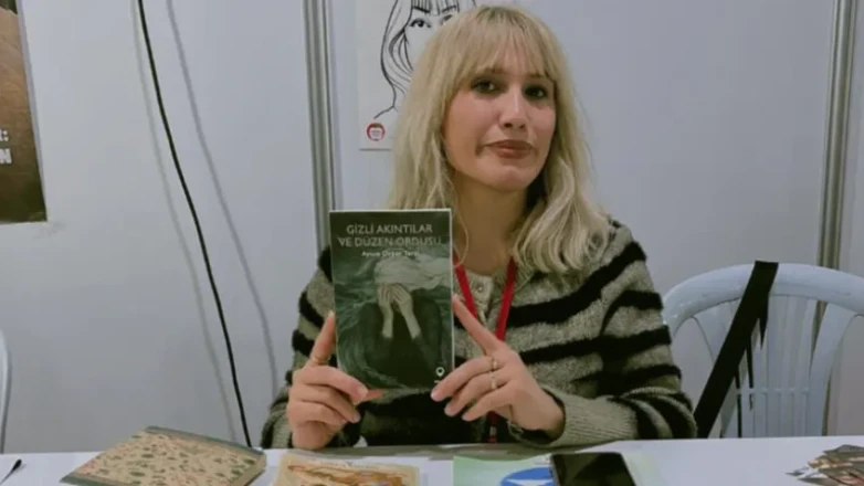 Aysun Doğan Terzi Kitap Fuarında Kitapseverlerle Buluştu