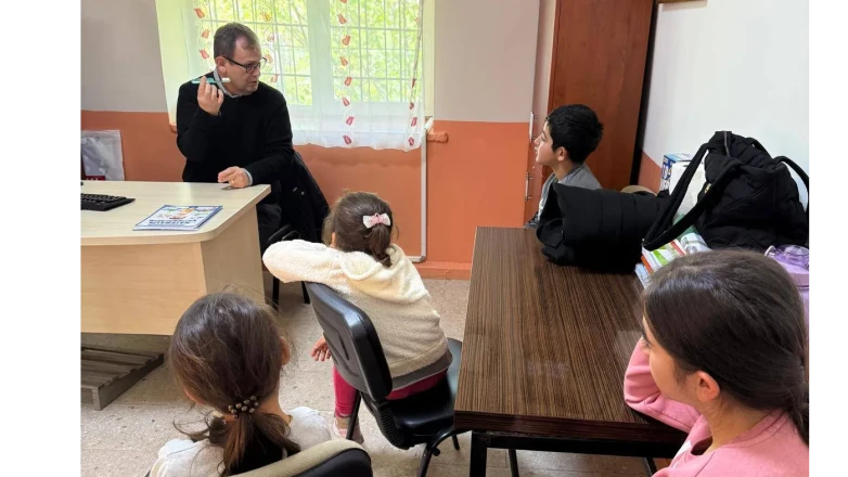 Amasya’da Miniklere Uygulamalı Diş Sağlığı Eğitimi