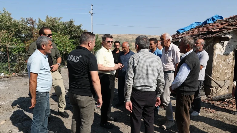 Vali Bakan, Yangın Mağduru Aileyi Yalnız Bırakmadı!