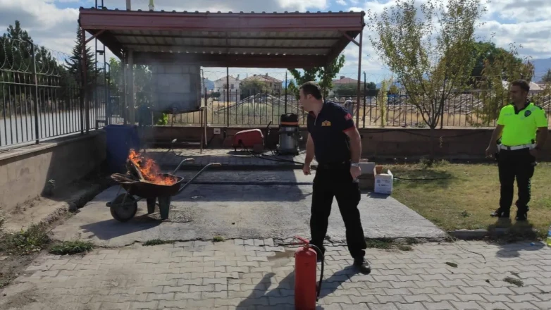 Gümüşhacıköy’de Ortak Yangın Tatbikatı: Kurumlar El Ele Güvenlik İçin