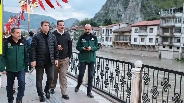 Vali Önder Bakan Sahada İnceleme Yaptı