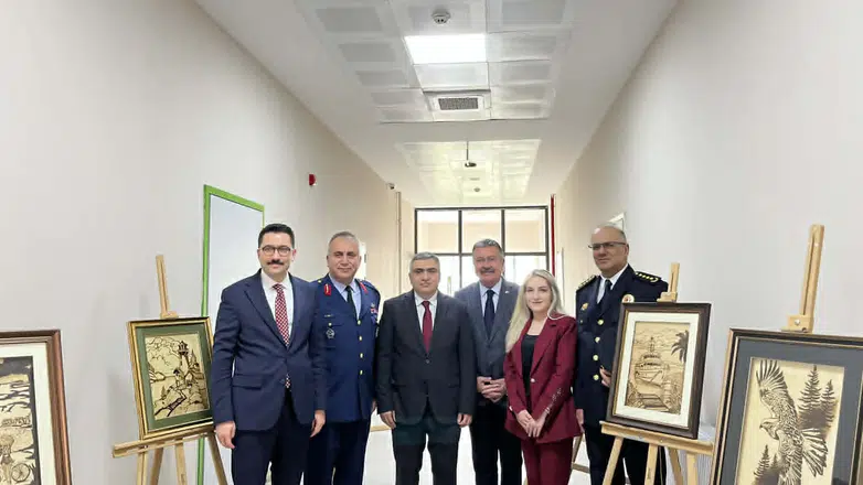 Merzifon’da 19 Mayıs Coşkusu Sergiyle Devam Etti