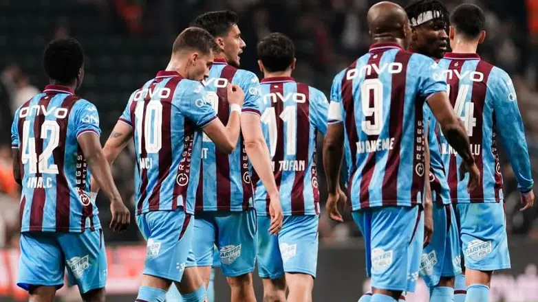 Beşiktaş'a Bir Darbede Trabzonspor'dan