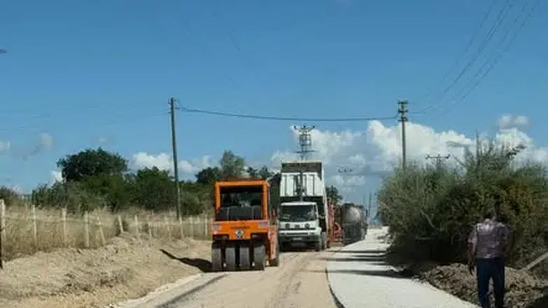 Merzifon’da Yol Çilesine Asfalt Çözümü!