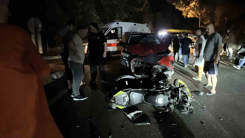 SUV ile Motosiklet Kafa Kafaya Çarpıştı: 1 Yaralı