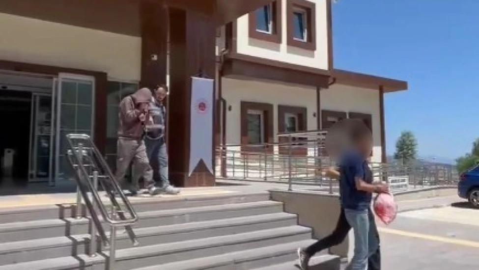 2 sanığa uyuşturucu ticaretinden 15’şer yıl hapis ve para cezası