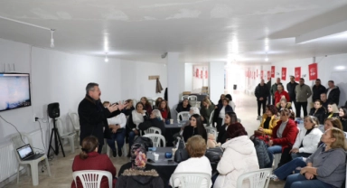 Emektarlardan sonra gençlerle buluştu