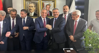 Ömer Özalp’in sevincine ortak oldu