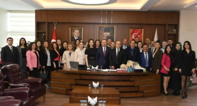 Tekeş, Sevindi'nin Avukatlar Günü'nü Kutladı