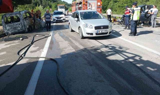 Feci kaza: 2'si doktor 4 kişi hayatını kaybetti, 2 yaralı