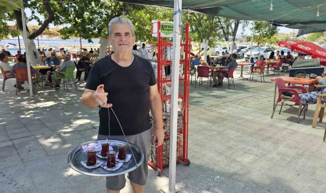 Baba-oğul 35 yıllık geleneği sürdürüyor