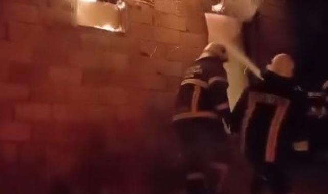 Kömürlükte çıkan yangın korkuttu