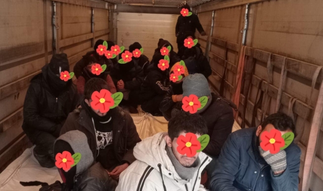 Amasya'da 24 düzensiz göçmen yakalandı