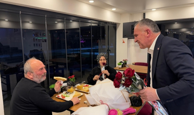 Özalp’ten Sevgililer Günü Jesti