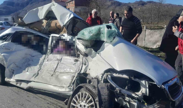 Trafik kazası: 3 ölü, 1 yaralı