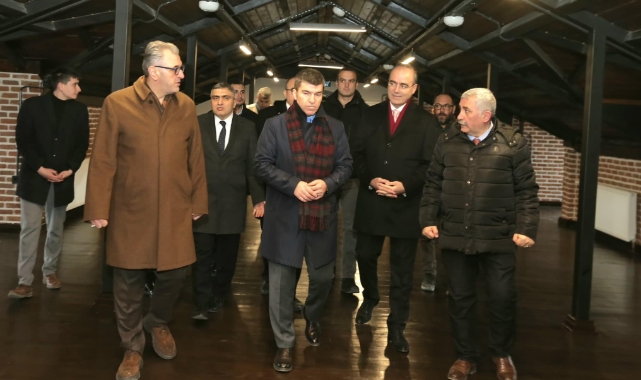 Vali Bakan halk kütüphanesini inceleme de bulundu