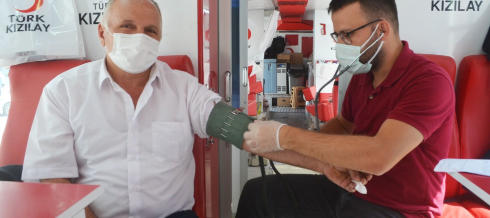 52 ÜNİTE KAN TOPLANDI