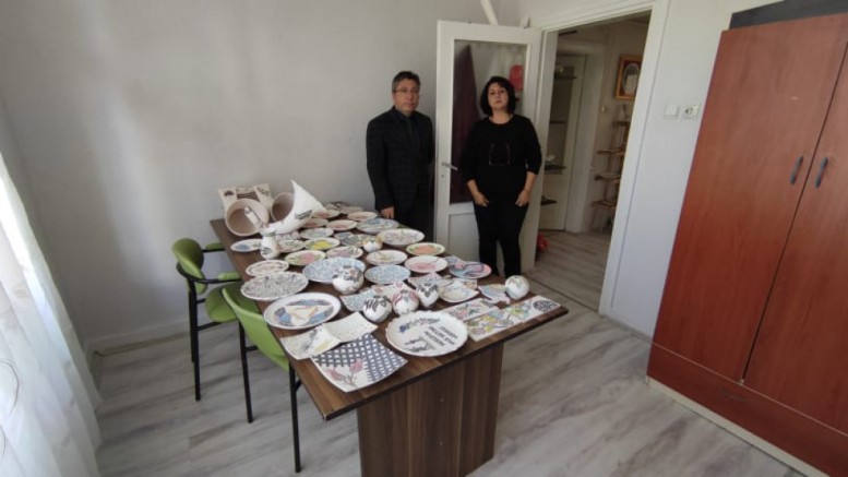 ÇİNİ KURSUNU ZİYARET ETTİ