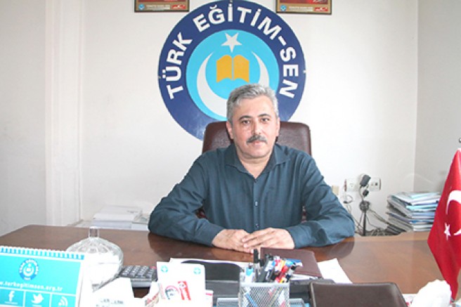 UZAKTAN EĞİTİM VEREN ÖĞRETMENLERE EK DERS ÜCRETİ ÖDENMELİDİR