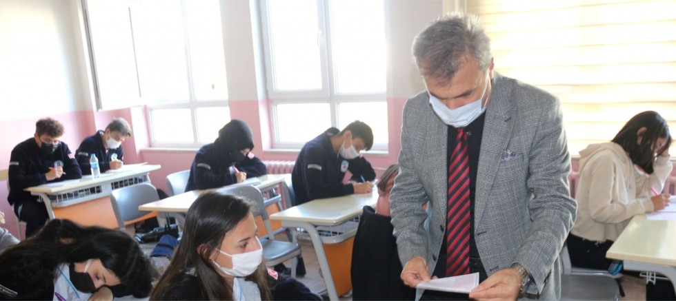 UZAKTAN EĞİTİMDEKİ ÖĞRENME KAYIPLARININ TESPİTİ İÇİN KAZANIM DEĞERLENDİRME UYGULAMASI YAPILDI