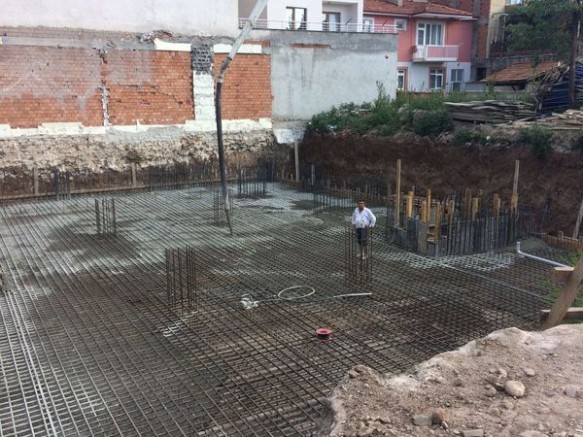YENİ HİZMET BİNASININ TEMELİ ATILDI