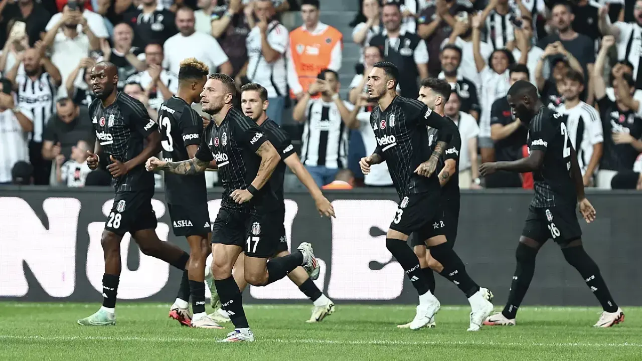 Beşiktaş'tan Fenerbahçe'ye Tarihi Transfer Çalımı! İki Yıldız Yolda... 5