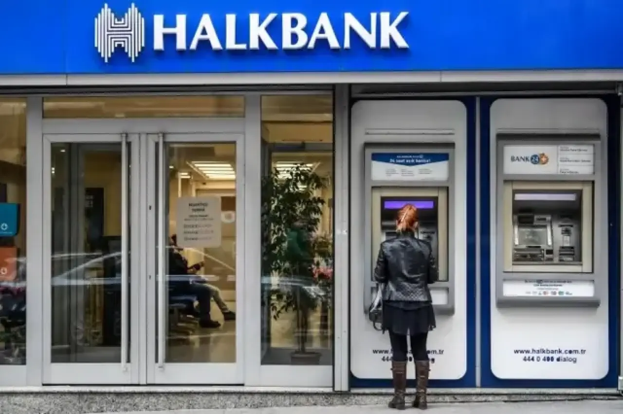 Emeklilere Rekor Ödeme! 27 Bin TL'ye Varan Promosyon Fırsatı Başladı 10