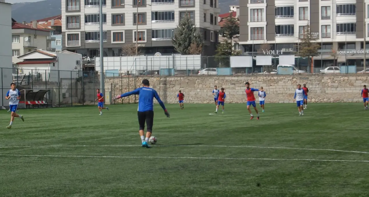 Merzifonspor Antrenmanında Kemik Sesleri 4
