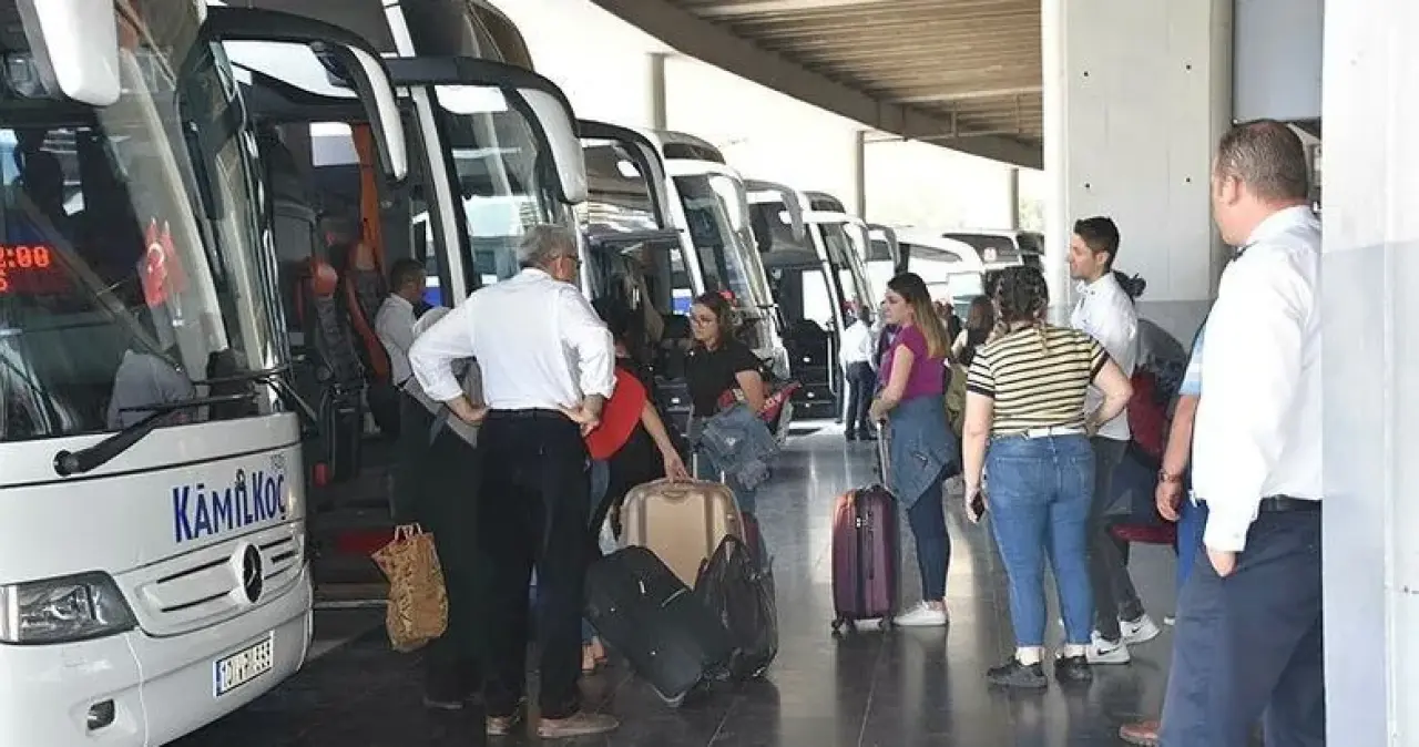 Bayramda Otobüsler Rekor Yolcu Taşıyor! 1