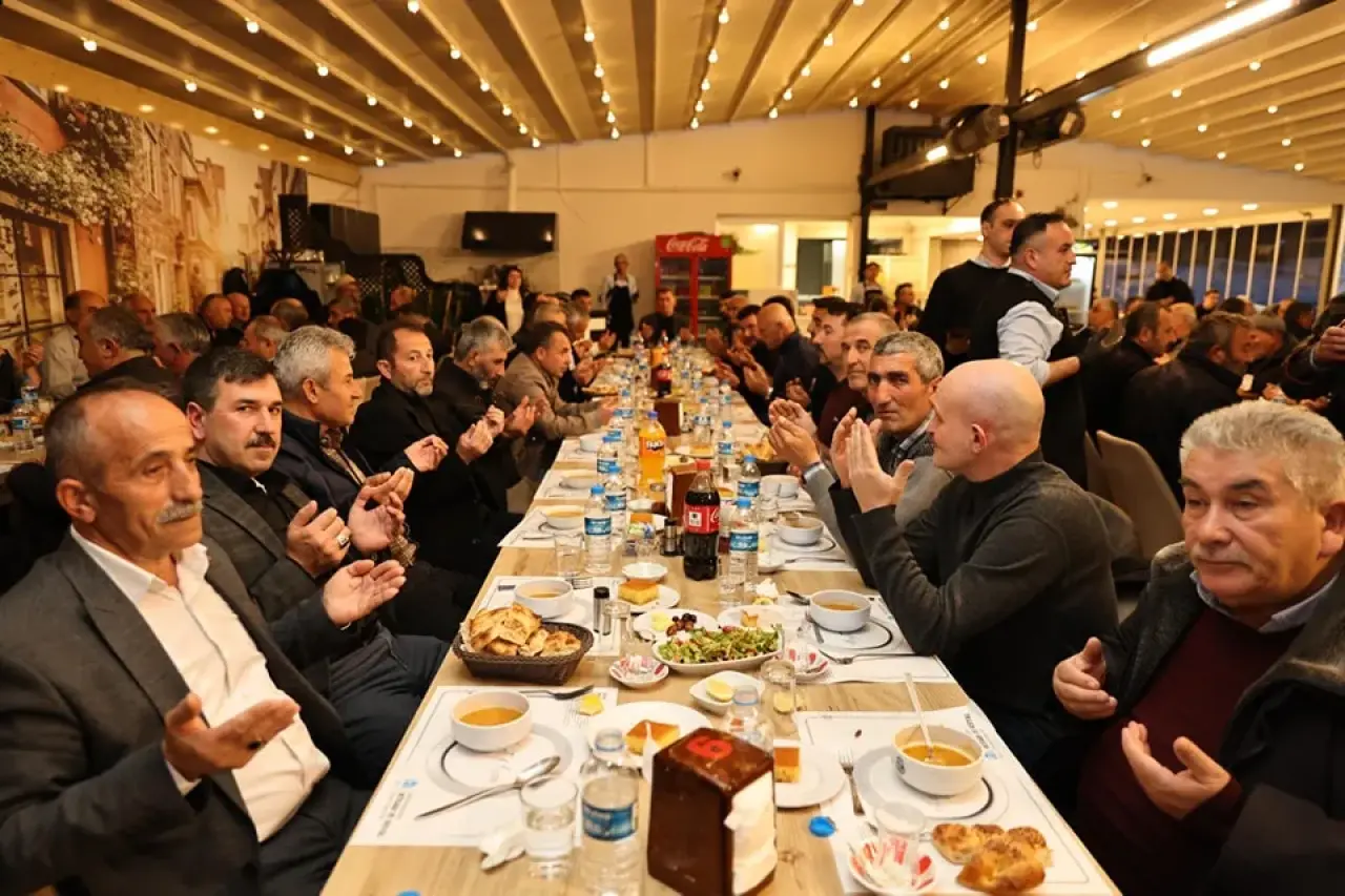 Merzifon’da Protokol ve Muhtarlar İftar Sofrasında Buluştu 2