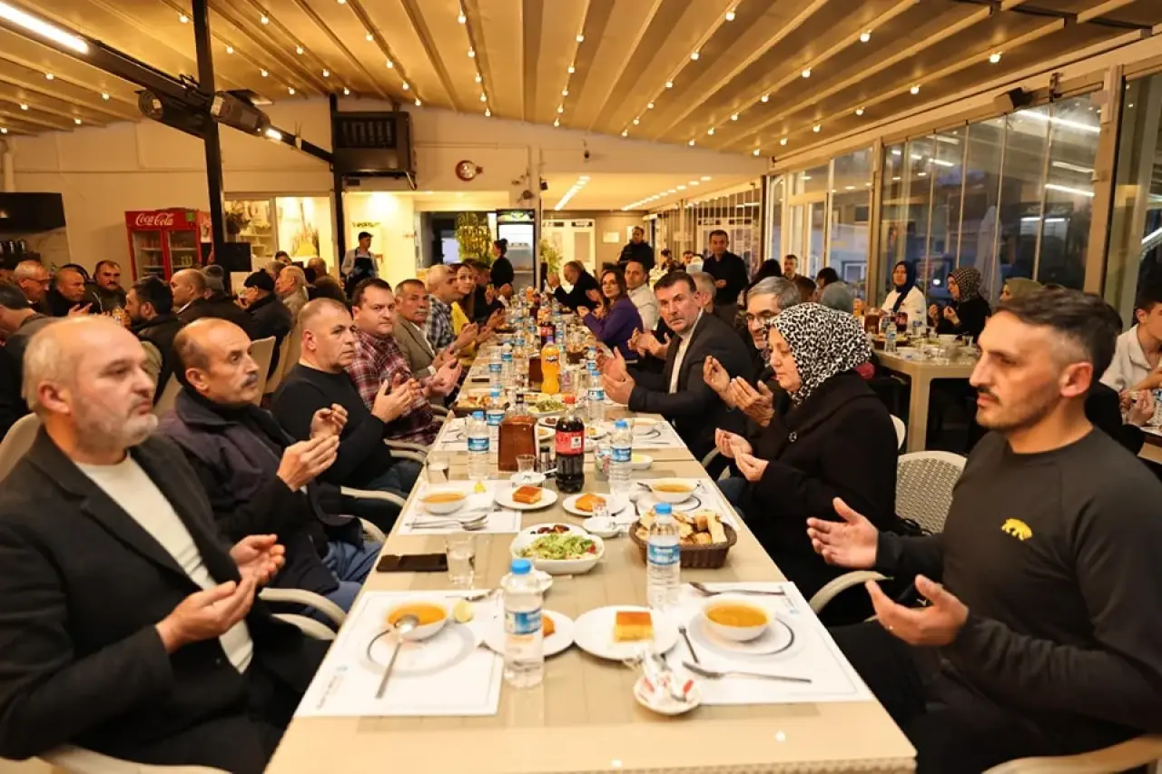 Merzifon’da Protokol ve Muhtarlar İftar Sofrasında Buluştu 1