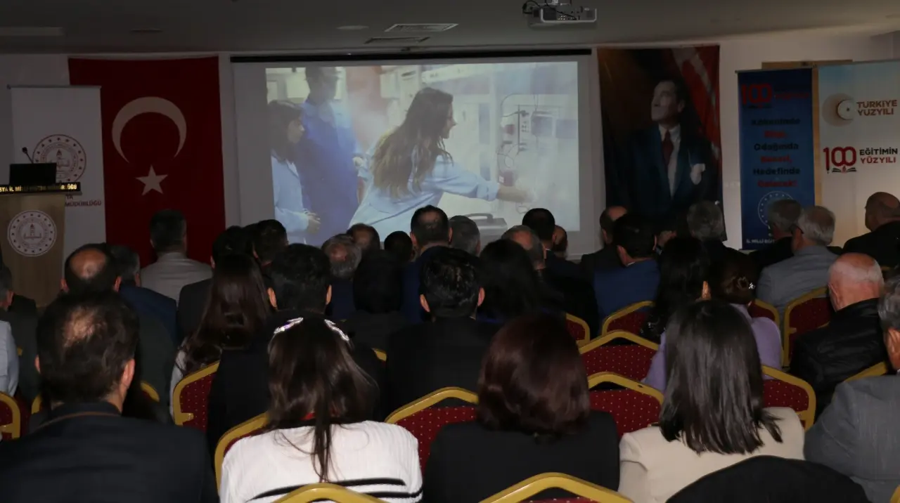 Amasya’da "Mesleki ve Teknik Eğitim Politika Belgesi Çalıştayı" Gerçekleştirildi 4