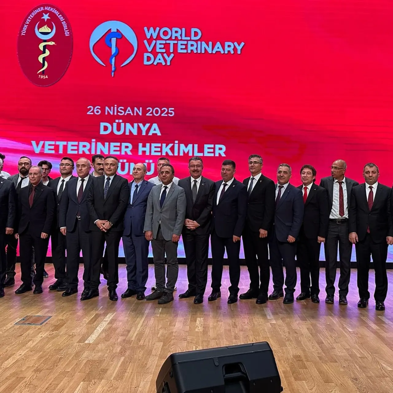Dünya Veteriner Hekimler Günü'nde Alp Kargı'ya Onur 3