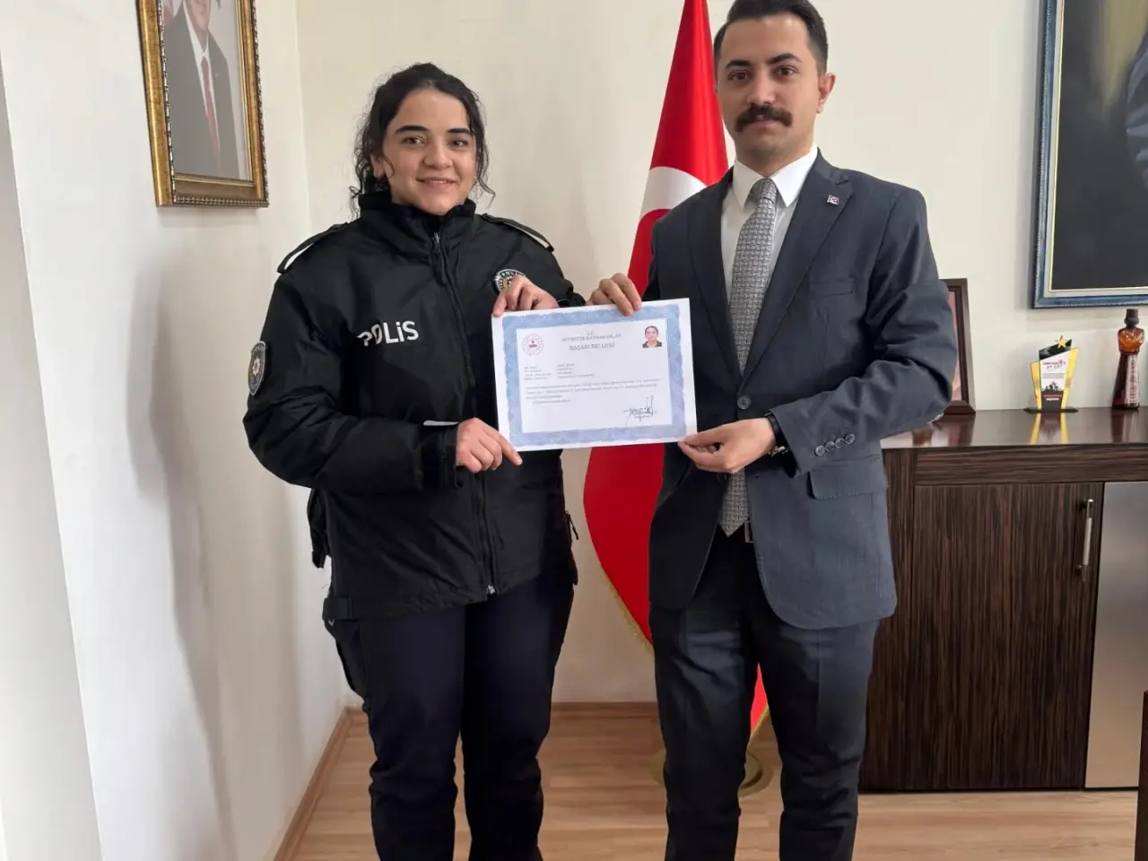 Göynücek’te Polis Haftası Coşkusu: Başarı Belgeleri Takdim Edildi 3