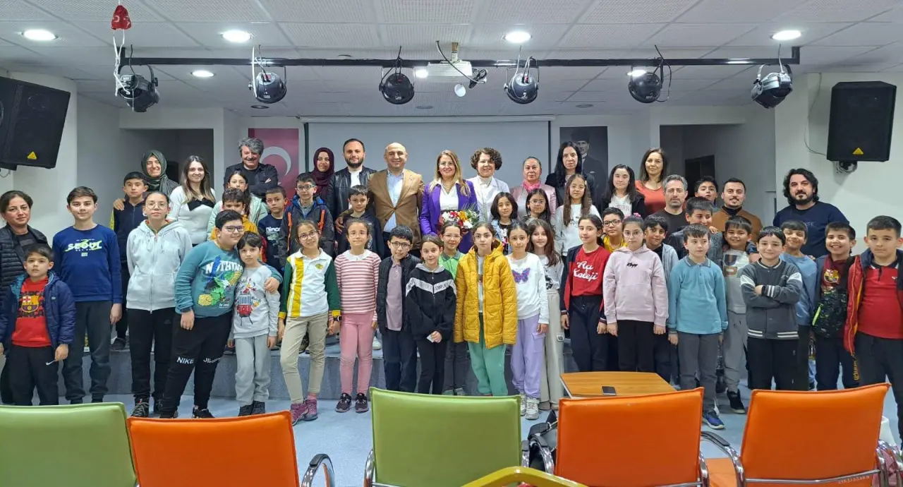Bilimsel Farkındalık Büyüyor: Biyolojik Zenginlik Konulu Söyleşi Düzenlendi 3