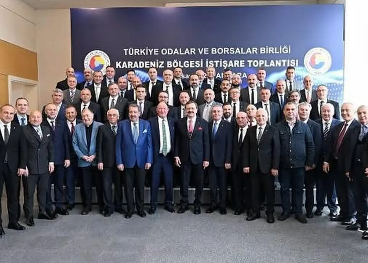 TOBB'da Karadeniz Buluşması: Başkan Nail Almaç, Ekonomik Gelişmeleri Masaya Yatırdı 3