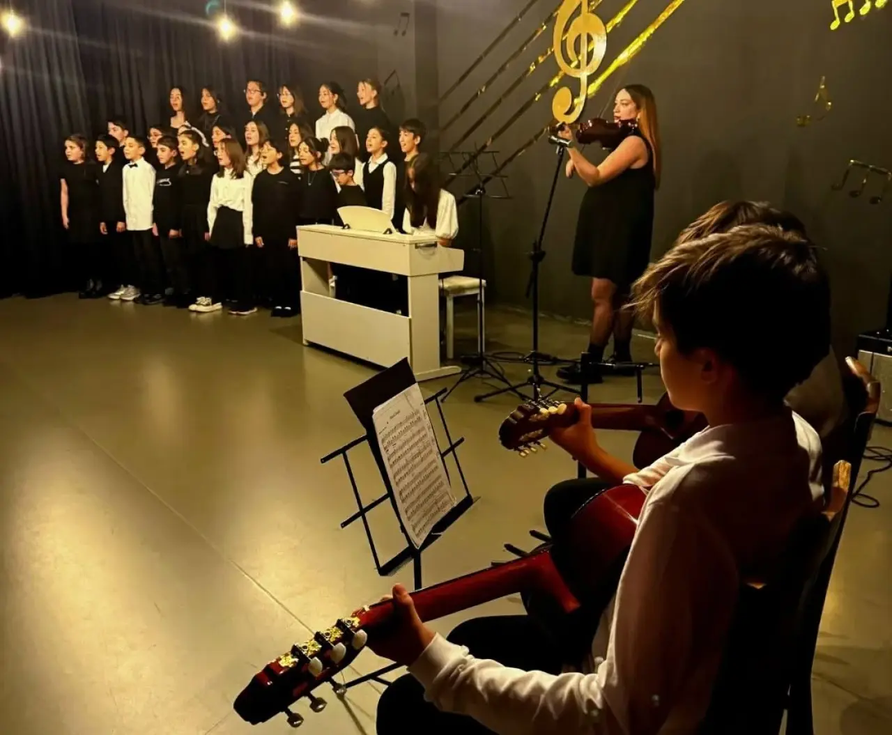 Kutlubey Müzik Şöleni’nde Yetenekler Sahne Aldı 1