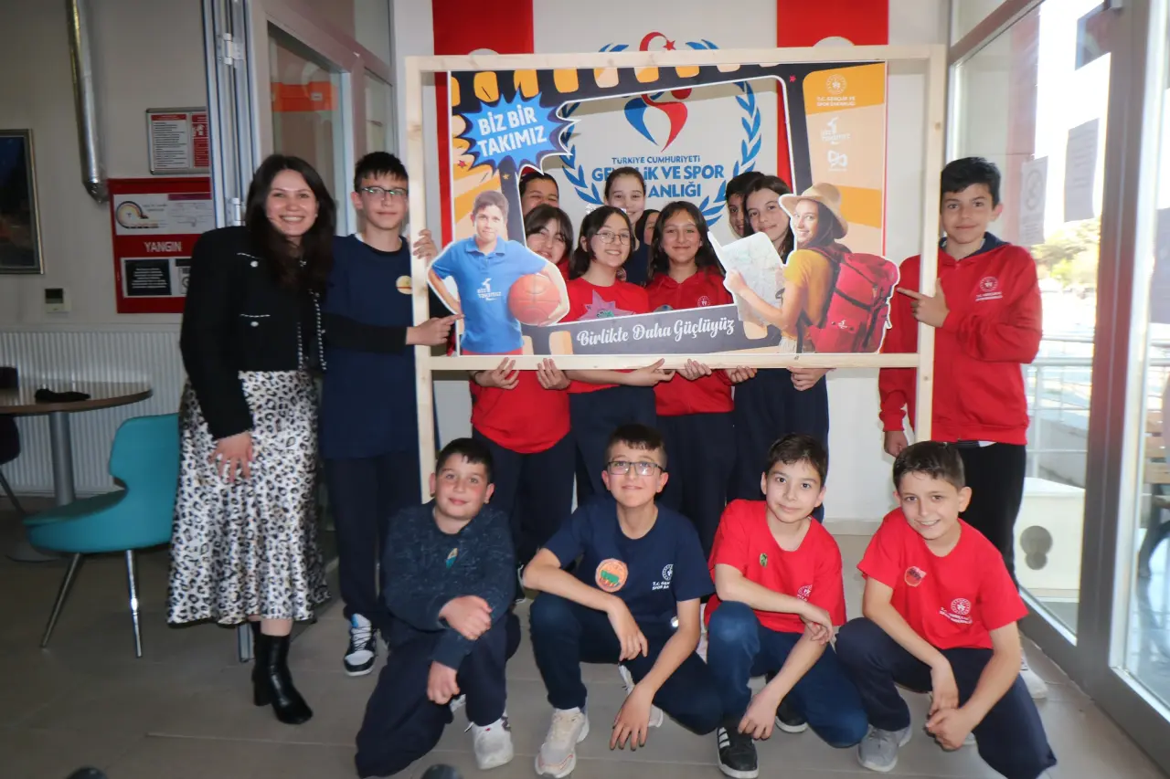 Merzifon’da Gençler Sporla Kaynaşıyor: “Biz Bir Takımız” Projesi Sürüyor 3