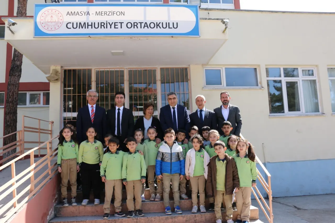 Kaymakam Karaaslan’dan Okul Ziyaretleri: Eğitim Süreçlerini Yerinde İnceledi 2