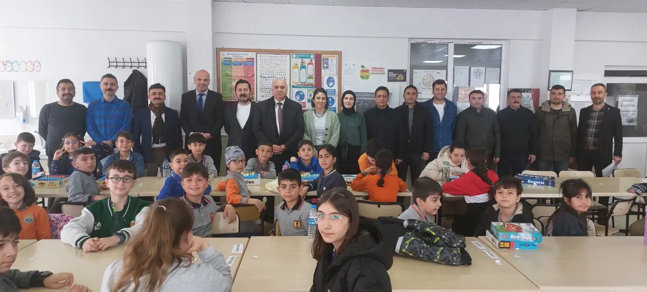 Gümüşhacıköy'de Akıl ve Zeka Oyunları Turnuvası Büyük Coşkuyla Gerçekleşti 3