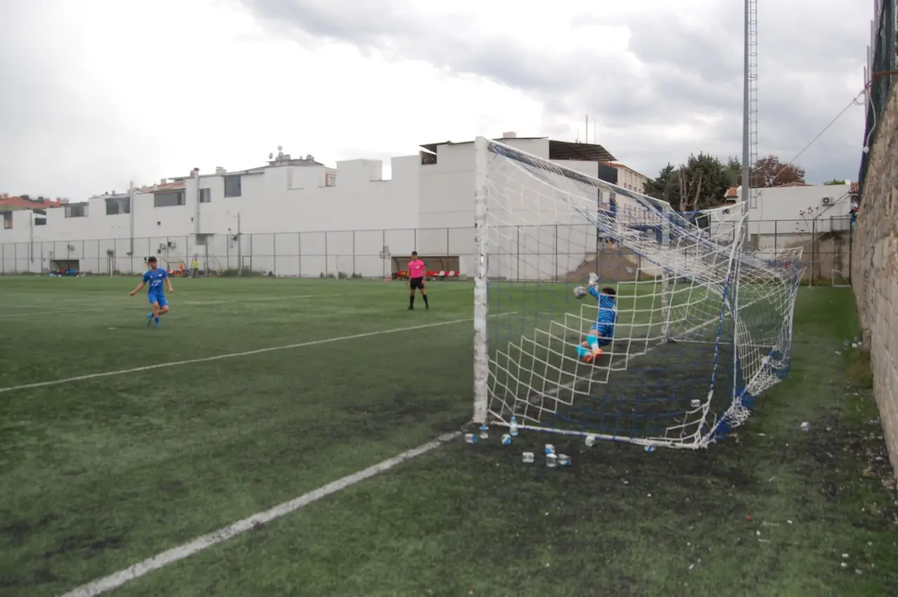 Çorum Gençlik Mimar Sinan Spor Finalde 5