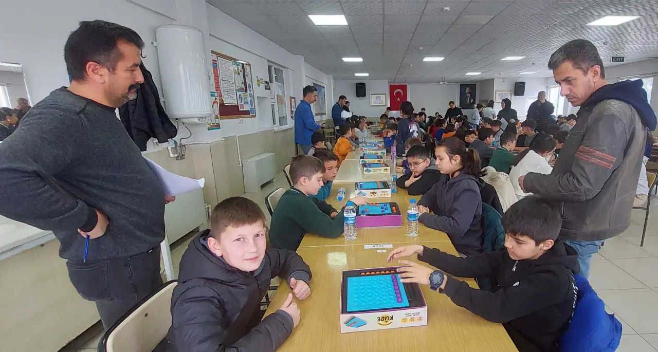 Gümüşhacıköy'de Akıl ve Zeka Oyunları Turnuvası Büyük Coşkuyla Gerçekleşti 1