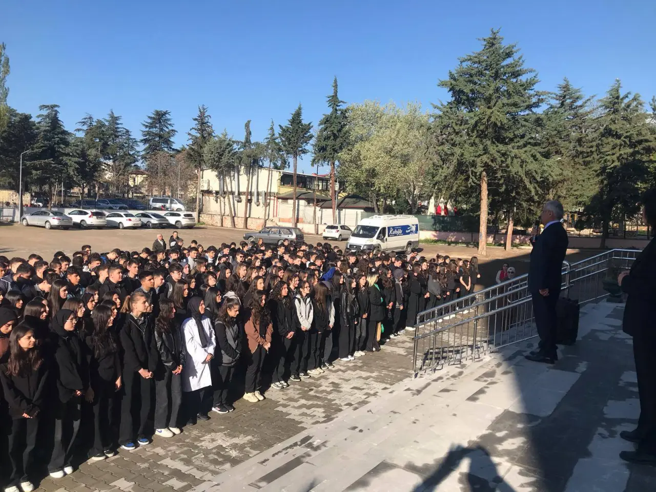 Merzifon Anadolu Lisesi’nde İlk Ders Zili Çaldı: Yeni Eğitim Yuvası Kapılarını Açtı 3