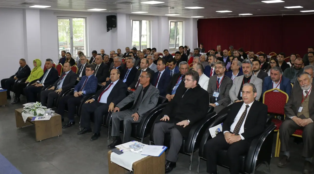 Amasya’da "Mesleki ve Teknik Eğitim Politika Belgesi Çalıştayı" Gerçekleştirildi 3