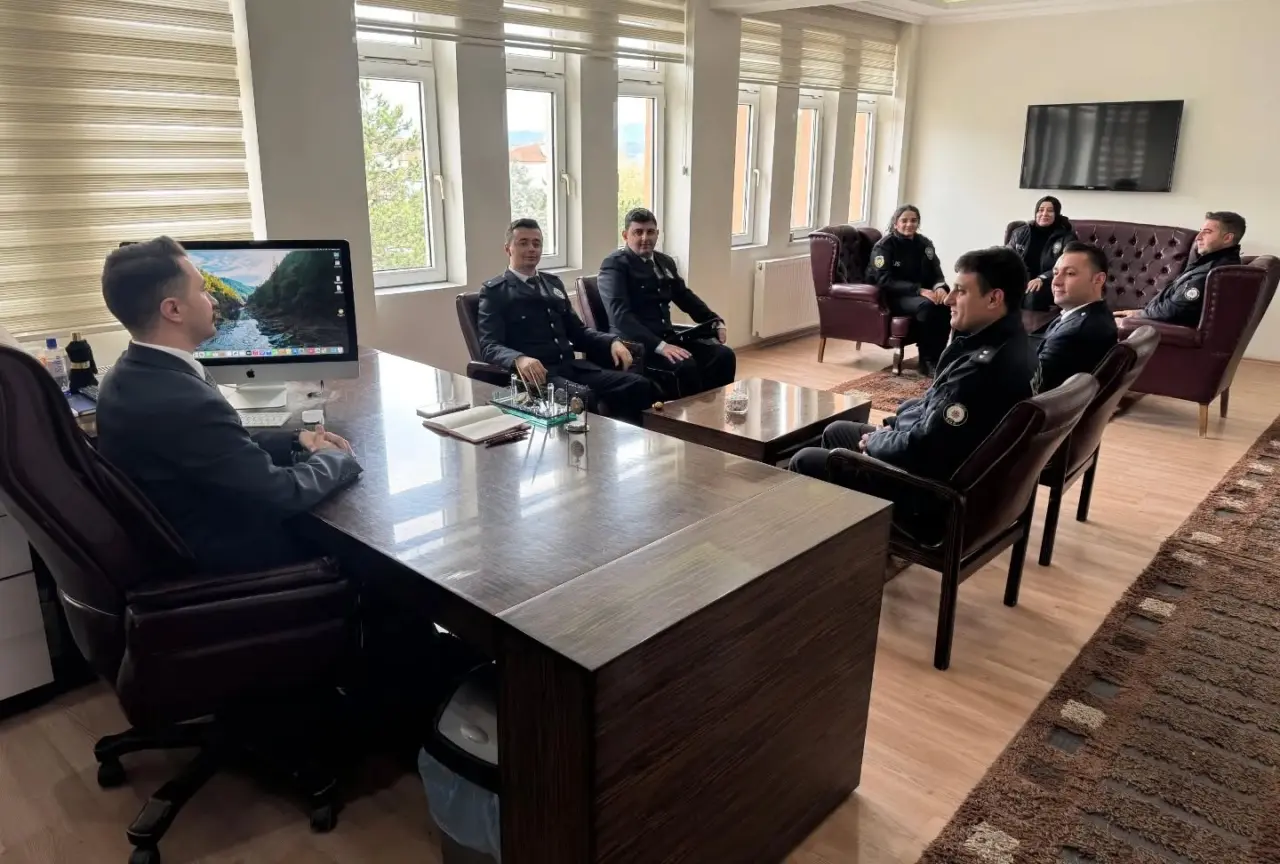 Göynücek’te Polis Haftası Coşkusu: Başarı Belgeleri Takdim Edildi 1