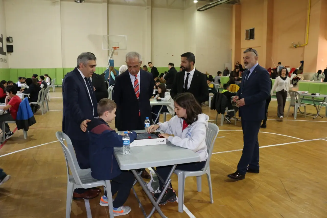 Merzifon’da Akıl Oyunlarına Yoğun İlgi 4
