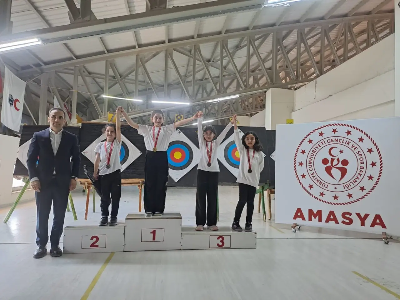 Amasya’nın Genç Okçuları Hedefi Tam İsabetle Vurdu 1