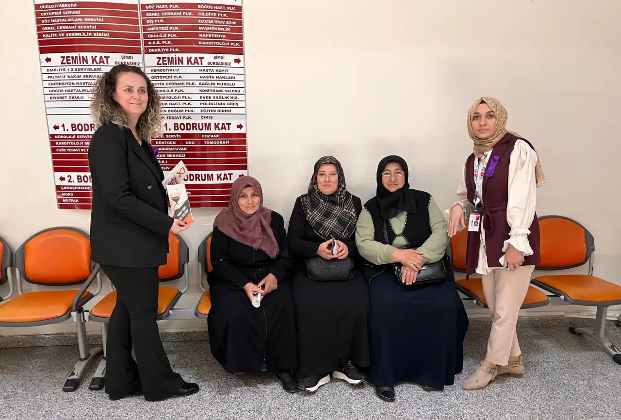 Merzifon’da Kanser Haftası Kapsamında Farkındalık Standı Kuruldu 2