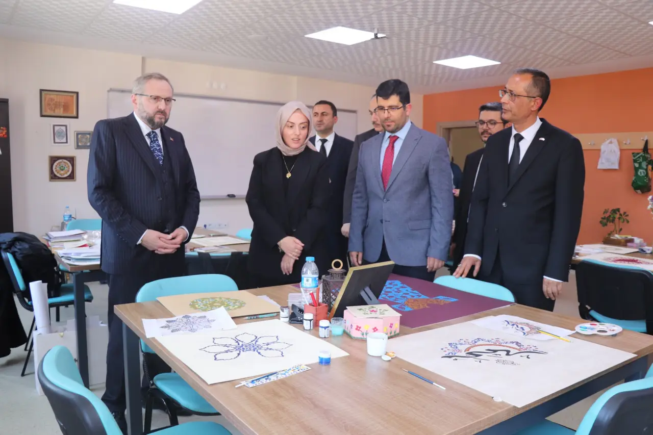Doç. Dr. Selim Argun Amasyalı Gençlerle Buluştu 2